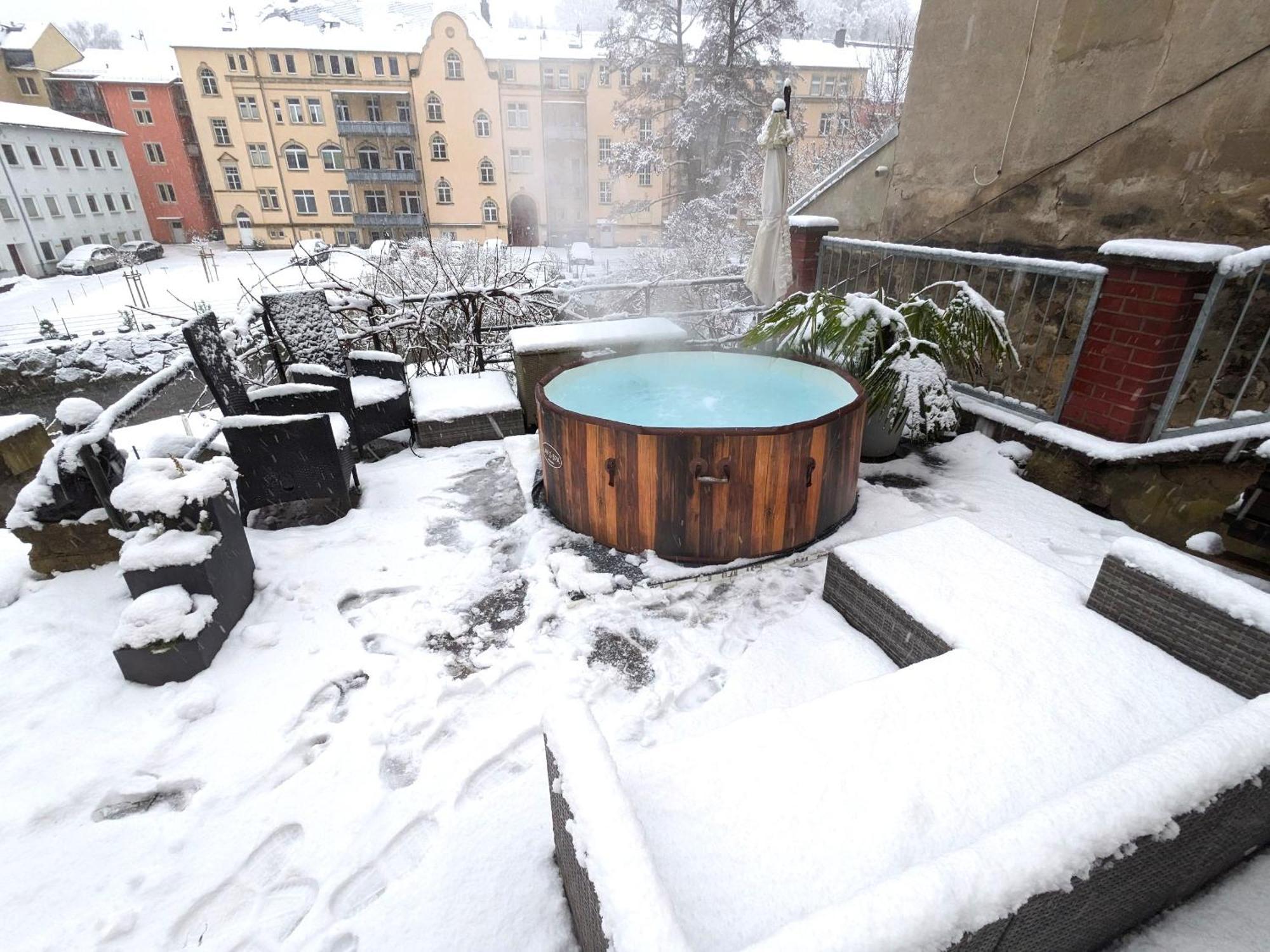 Zi2 - Urlaubsmagie - Whirlpool, Sauna Und Garten Apartment Зебниц Екстериор снимка