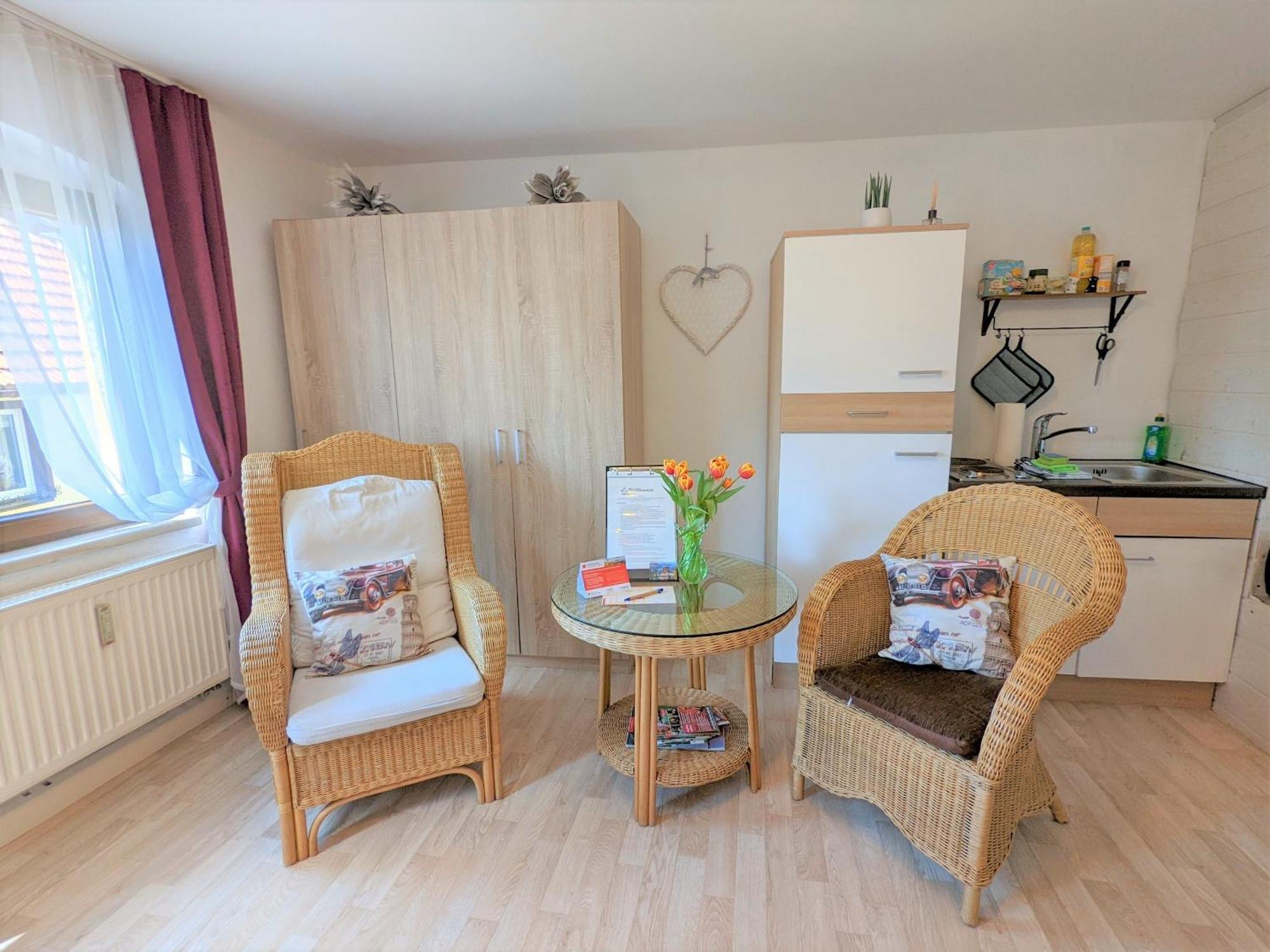 Zi2 - Urlaubsmagie - Whirlpool, Sauna Und Garten Apartment Зебниц Екстериор снимка